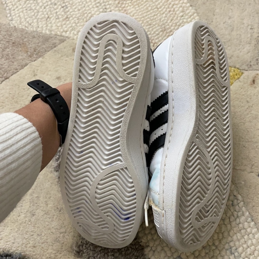 Sneakers - Picture 3 of 6